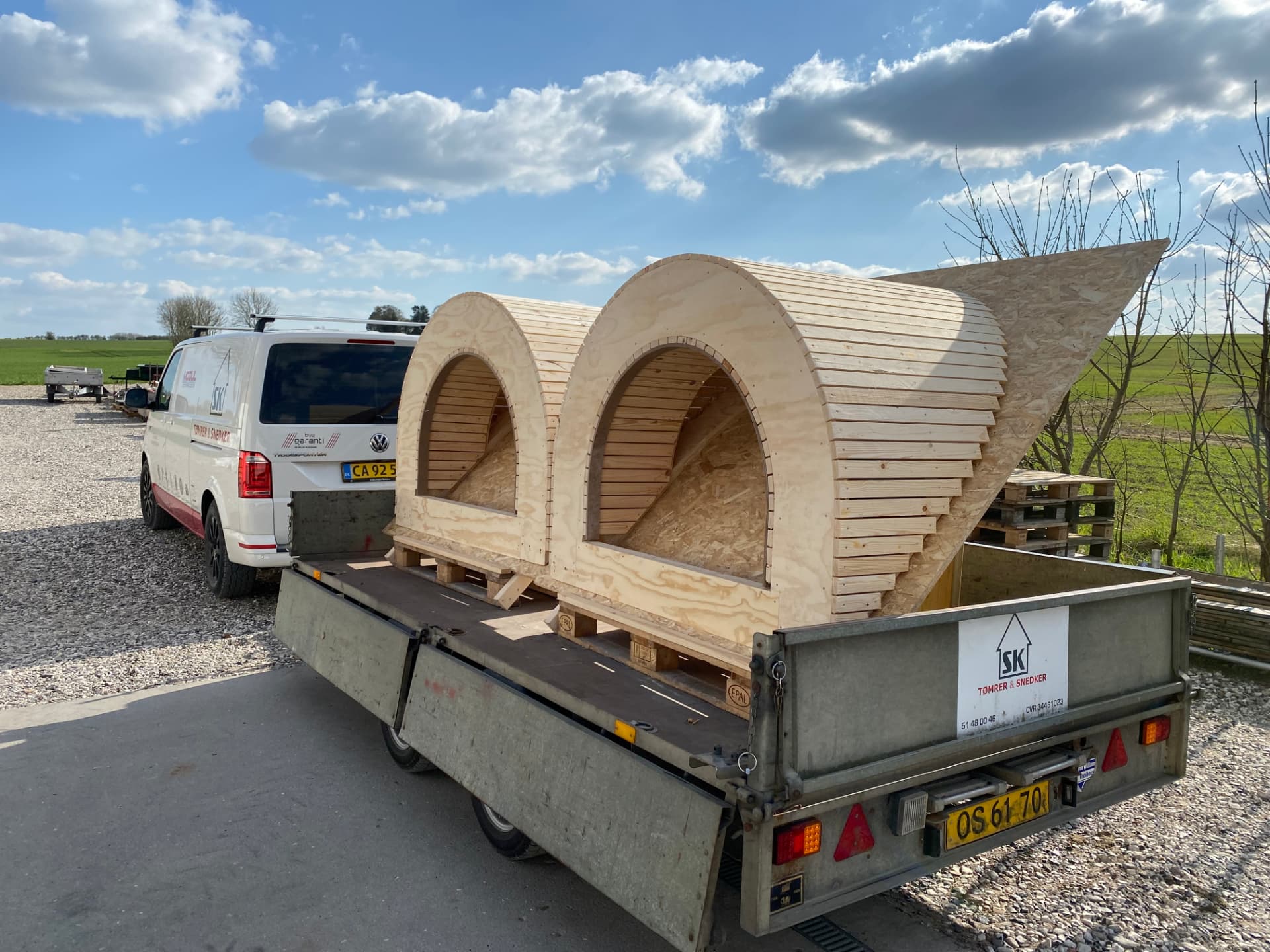 Specialfremstillet trækonstruktion klar til levering